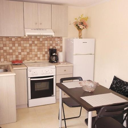 Celene Apartment Kavála ภายนอก รูปภาพ