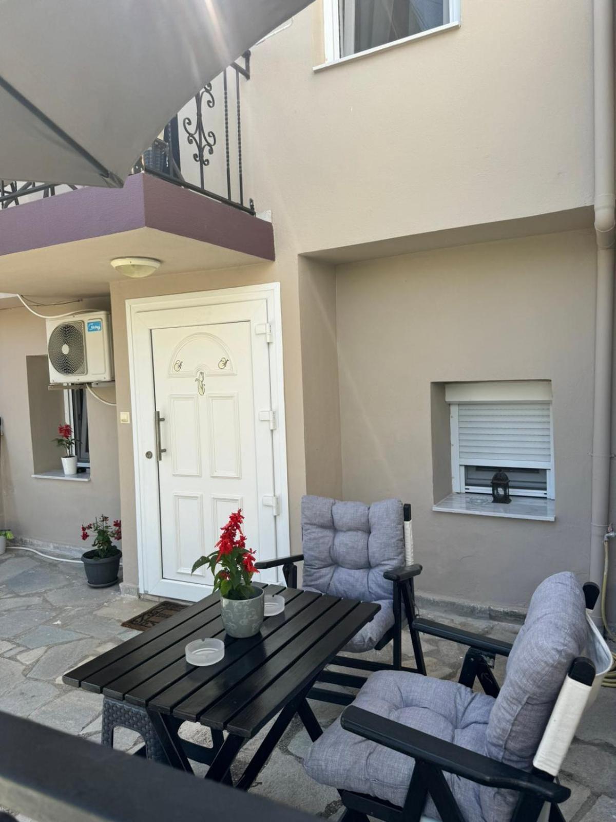 Celene Apartment Kavála ภายนอก รูปภาพ